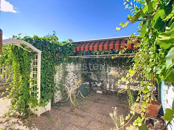 LE GRAU DU ROI - LOT DE 2 APPARTEMENTS + GARAGE ET PARKINGS - SECTEUR RIVE GAUCHE