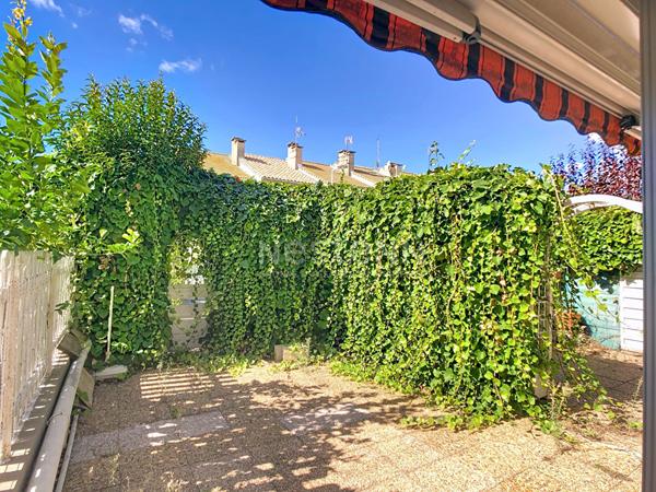 LE GRAU DU ROI - LOT DE 2 APPARTEMENTS + GARAGE ET PARKINGS - SECTEUR RIVE GAUCHE