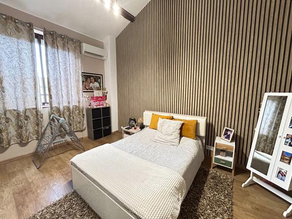 À louer - Charmante maison de village T3 d'environ 80 m² - Vinassan