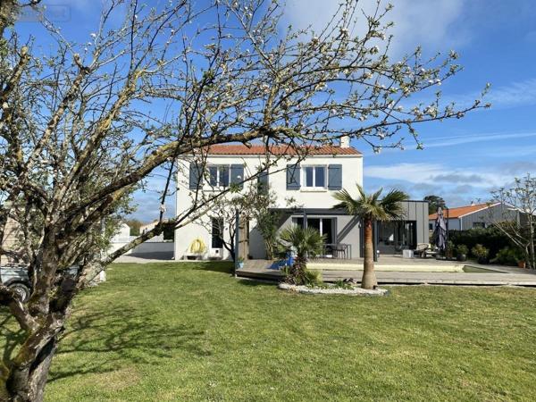 Maison à vendre à Saint-Mathurin en Vendée (85150), ref : 85072-1121