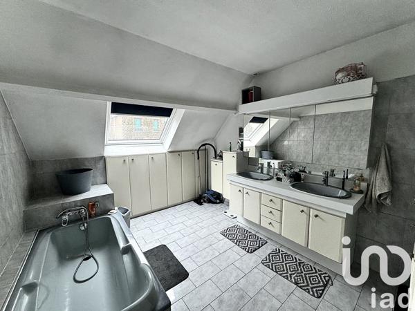 Maison 6 pièces de 136 m² à Rosny-sous-Bois (93110)