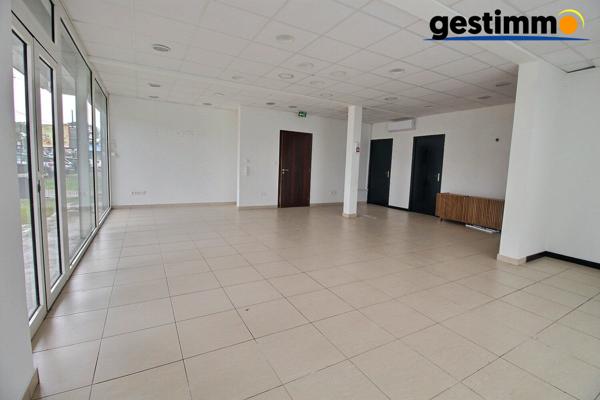 Local commercial - Route de Montabo