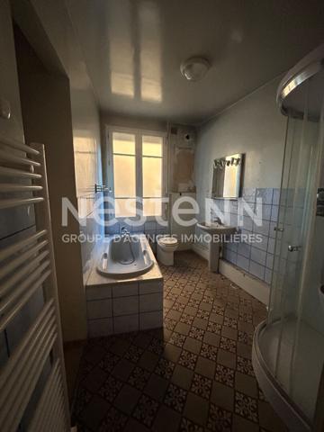 Appartement 4 pièces Rue Saint Vivien Rouen / 4 pièces 3 chambres /Secteur calme / Hyper centre-ville /Idéal résidence principale ou investissement/ Hotel de Ville / Place Saint Marc/ Idéal famille/ Secteur très recherché/ Rouen Rive Droite