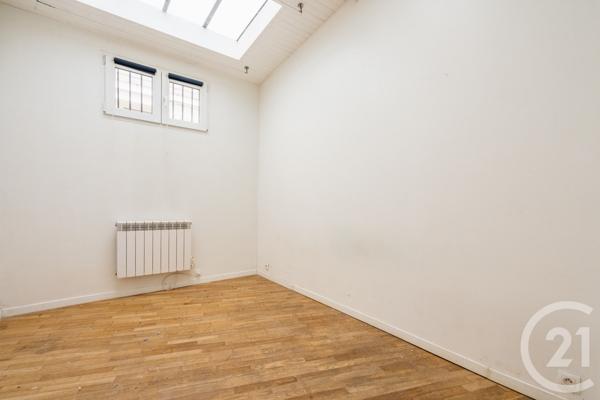 Appartement Local à vendre  7 pièces - 120 m 2   PARIS  - 75010