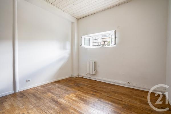 Appartement Local à vendre  7 pièces - 120 m 2   PARIS  - 75010