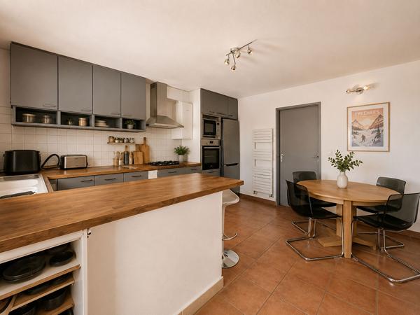 Maison indépendante Auzeville Tolosane  de 113 m²  5 pièces