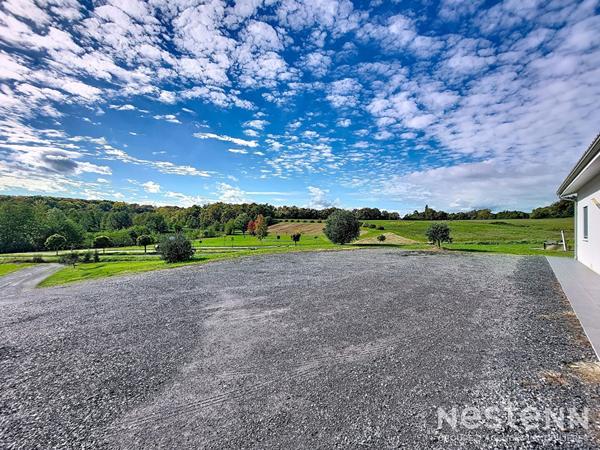 A Vendre Maison Contemporaine construite en 2020 de 122 m² avec garage et jardin à Eauze