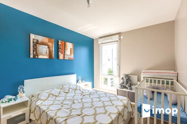 Lumineux 3 pièces avec extérieur et parking