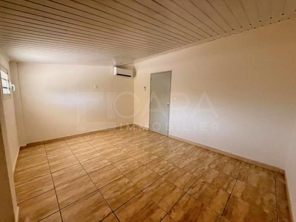 Location Appartement 3 Pièce(s) MACOURIA (97355) 921 €
