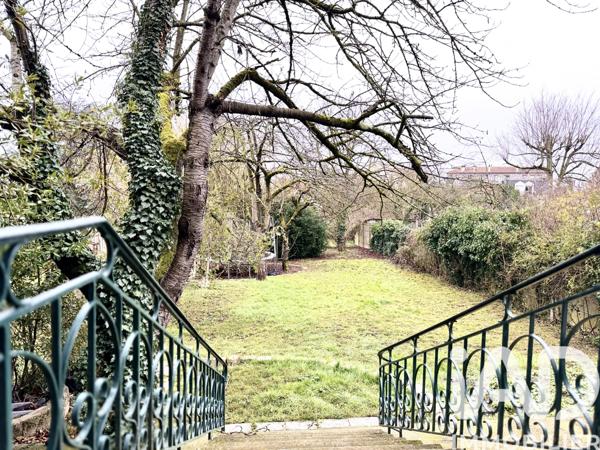 Maison à vendre 9 pièces 317 m² Rosny-sous-Bois