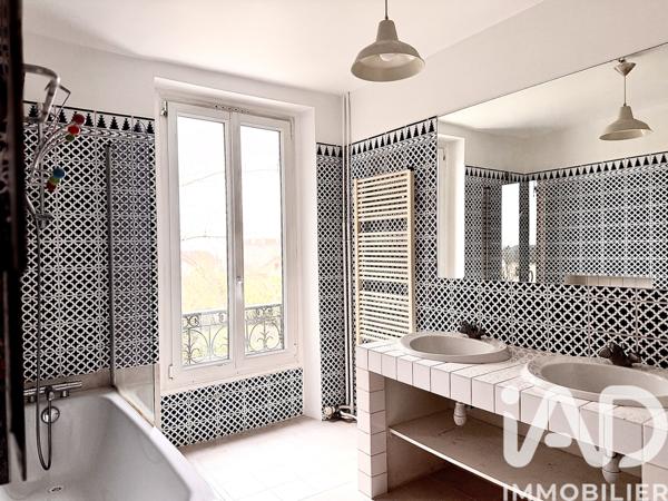 Maison à vendre 9 pièces 317 m² Rosny-sous-Bois