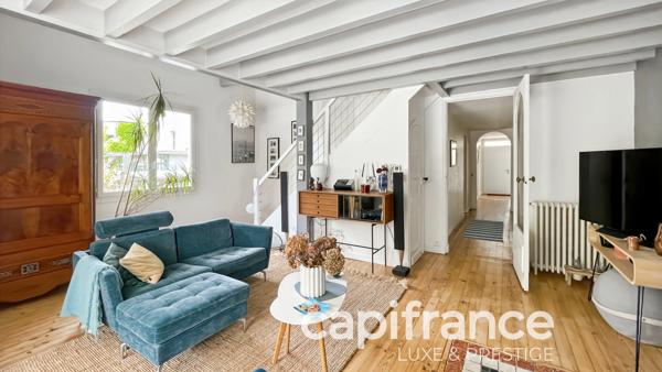 RARE AU BOUSCAT : VILLA ART DÉCO INDEPENDANTE DE 220 M² AU SOL AVEC PISCINE, GARAGE ET STATIONNEMENTS PRIVATIFS