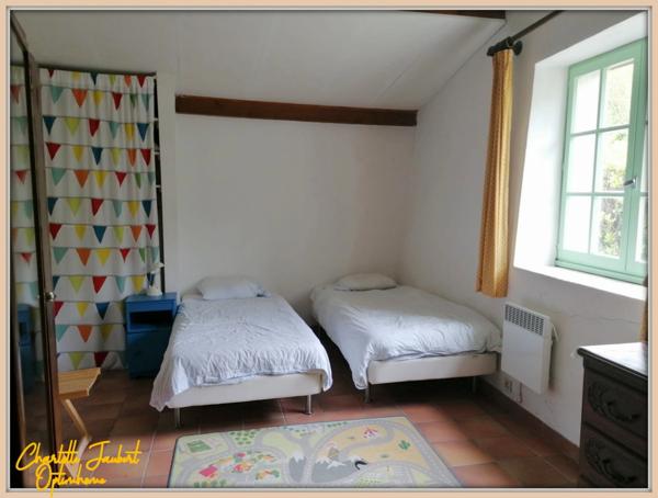 ensemble de 2 maisons + piscine