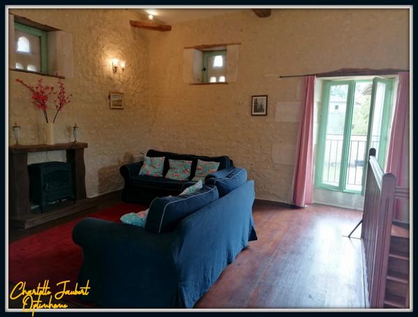 ensemble de 2 maisons + piscine