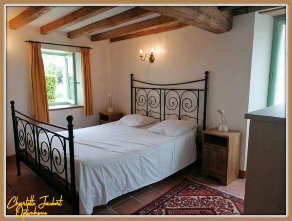 ensemble de 2 maisons + piscine