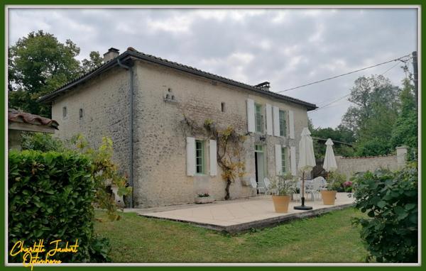 ensemble de 2 maisons + piscine