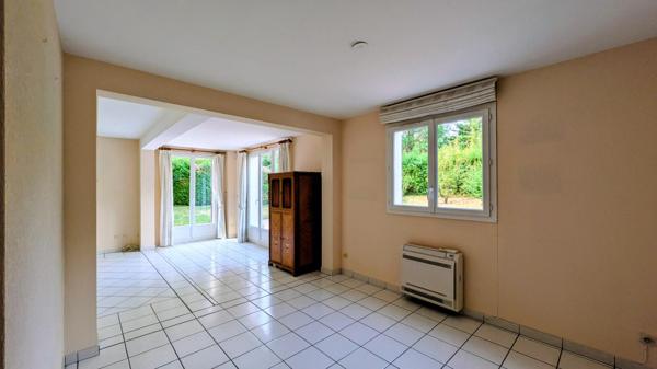 Maison à CHARBONNIERES-LES-BAINS, 69260 - 6 pièces 168m²