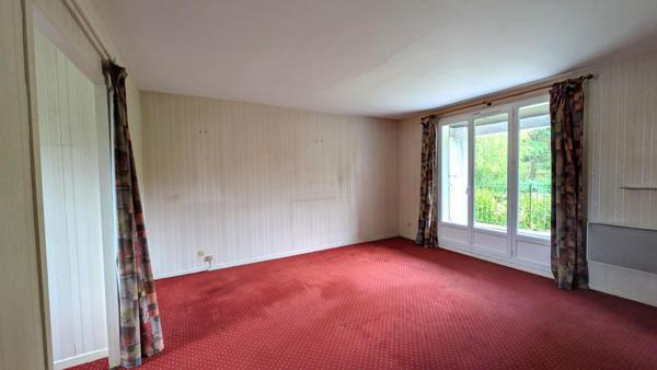 Maison à CHARBONNIERES-LES-BAINS, 69260 - 6 pièces 168m²