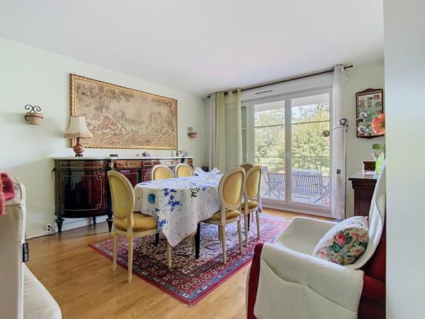 Appartement 3 pièces 54 m² terrasse 10 m²