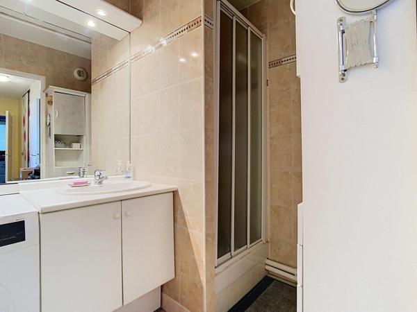 Appartement 3 pièces 54 m² terrasse 10 m²