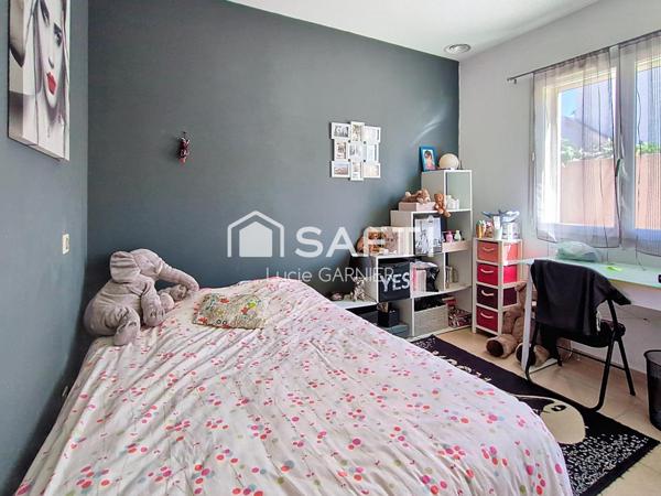 Maison 6 pièces de 138 m² avec hangar professionnel de 128 m² sur 1244 m² de parcelle