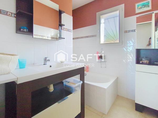 Maison 6 pièces de 138 m² avec hangar professionnel de 128 m² sur 1244 m² de parcelle