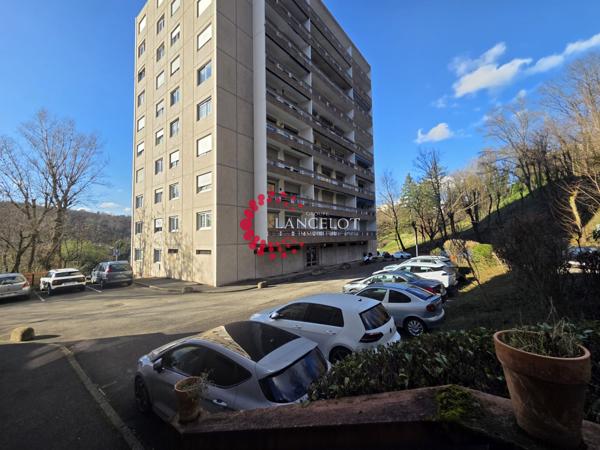 APPARTEMENT 2P DE 63 M2 PROCHE TOUTES COMMODITES