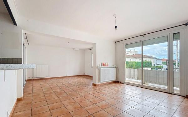 Maison à vendre    4 pièces •  Valence