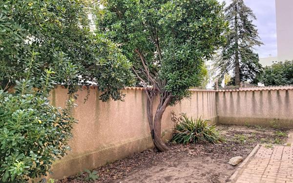 Maison à vendre    4 pièces •  Valence