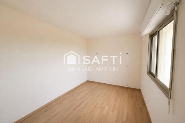 Vue Tour Eiffel, terrasse et fort potentiel !