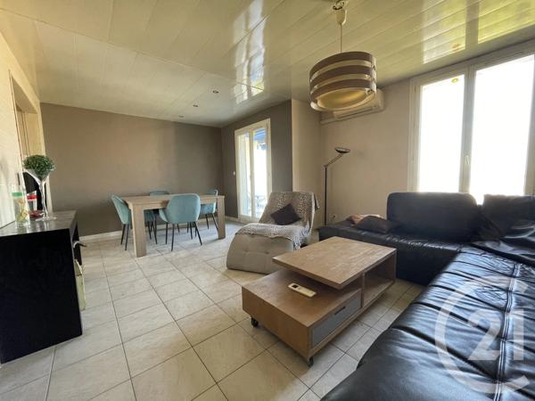 Appartement F4 à vendre  4 pièces - 71,24 m 2   MARSEILLE  - 13015