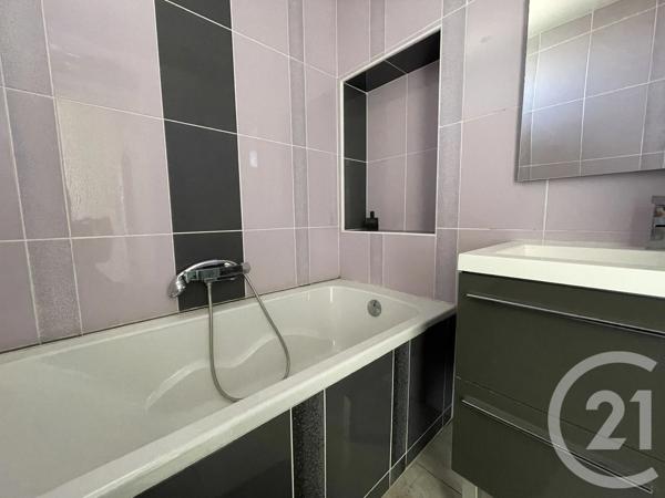 Appartement F4 à vendre  4 pièces - 71,24 m 2   MARSEILLE  - 13015