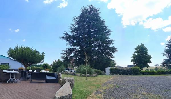 Murs et Fond - Affaire à relancer - opportunité rare à saisir - MONTSALVY (15)