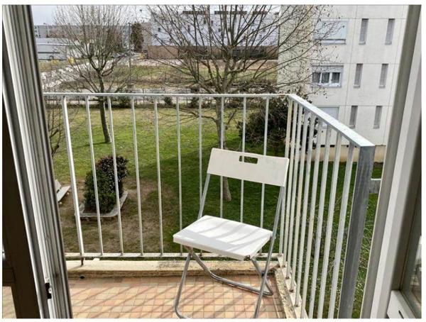 Appartement à vendre |  Bron |  4 pièces | 62 m²