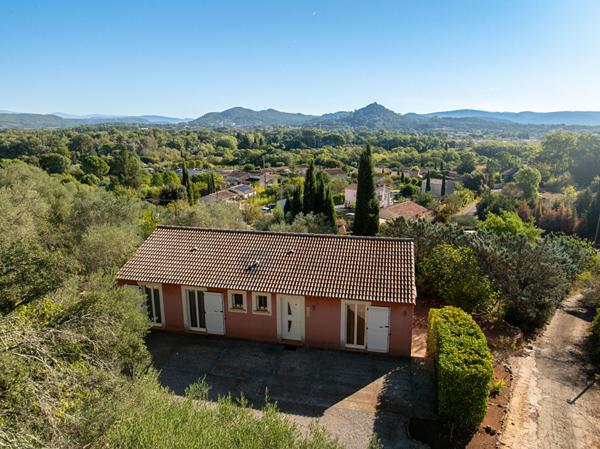 A VENDRE EN EXCLUSIVITE ! À VIDAUBAN Maison de plain-pied 5 pièces 113 m2 sur un terrain de 2500m2