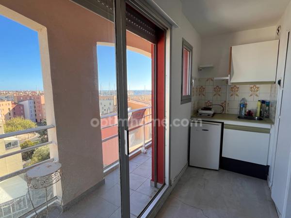 Studio avec balcon et vue port dégagée CAP D'AGDE (34)