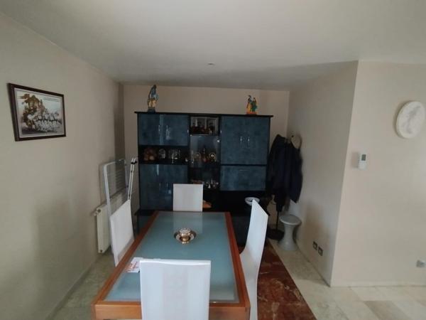 Maison 6 pièces avec garage et jardin