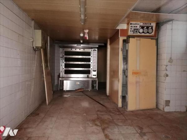 IMMEUBLE local commercial + appartement