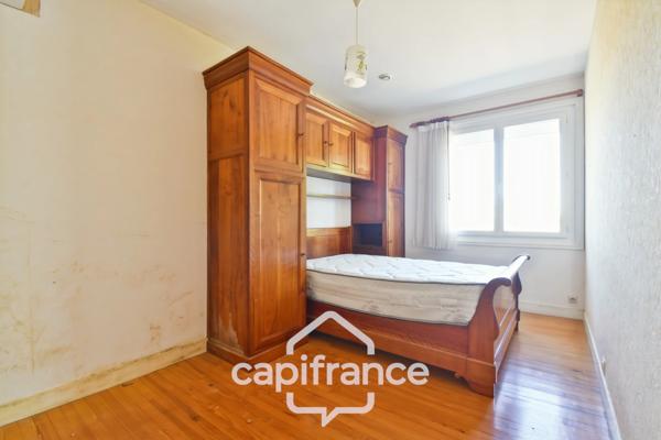 Maison à vendre  COURCELLES (17), 140m²habitables, 7 pièces sur 4800m² de terrain avec nombreuses dépendances