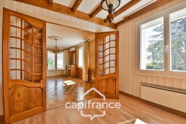 Maison à vendre  COURCELLES (17), 140m²habitables, 7 pièces sur 4800m² de terrain avec nombreuses dépendances