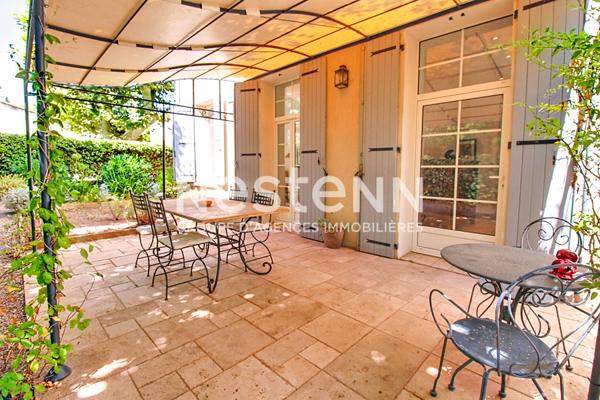 A VENDRE Appartement 3 pièces de 70m² - rez de jardin 216m² - Garage - cave - proche village