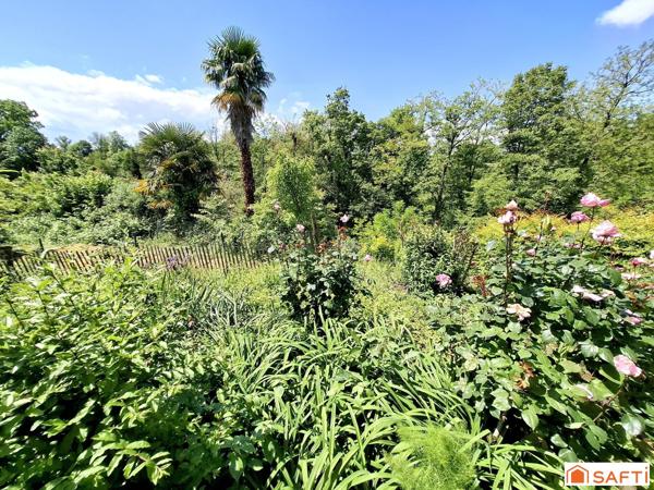Charmant corps de ferme de 115m2, 4 chambres, dépendances...