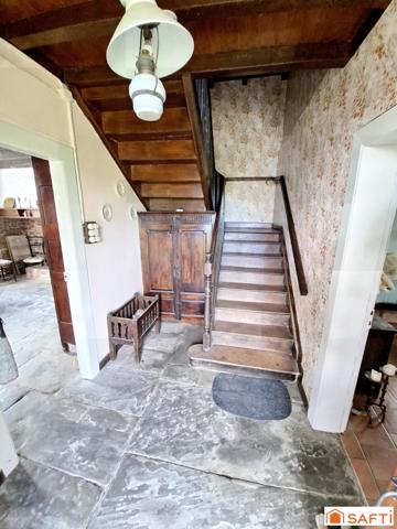 Charmant corps de ferme de 115m2, 4 chambres, dépendances...