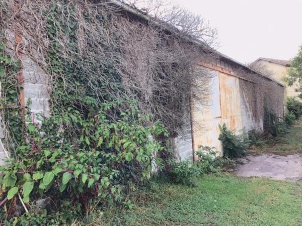 Bâtiment de 675 m2.