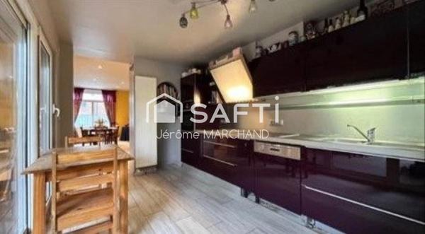 Maison de 145m²  7 pièces avec garage et jardin