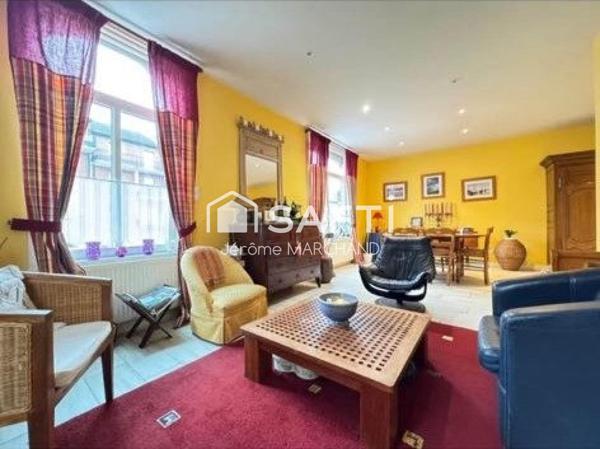 Maison de 145m²  7 pièces avec garage et jardin