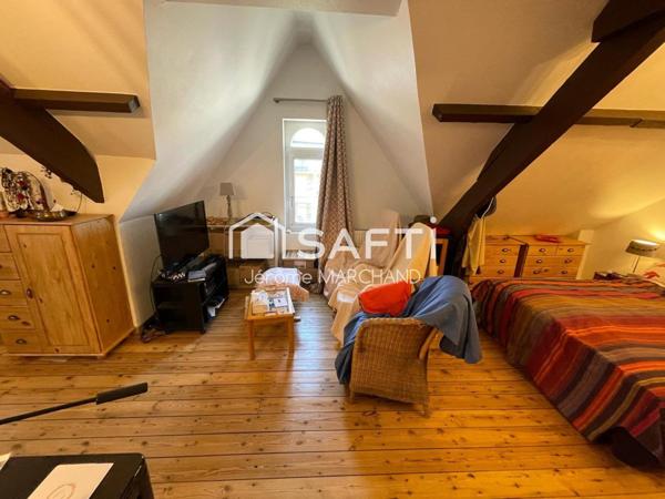 Maison de 145m²  7 pièces avec garage et jardin