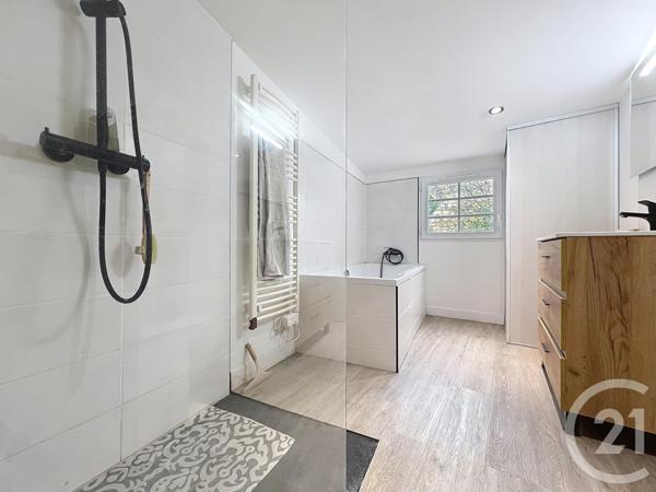 Maison à vendre  4 pièces - 86,87 m2 ROCHEFORT - 17