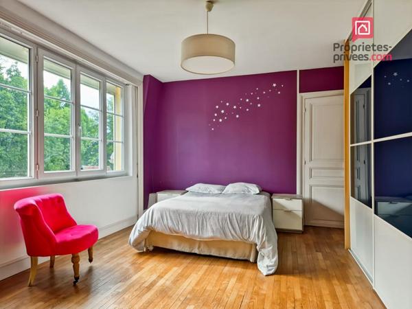 Propriété avec dépendances, parc arboré et fort potentiel