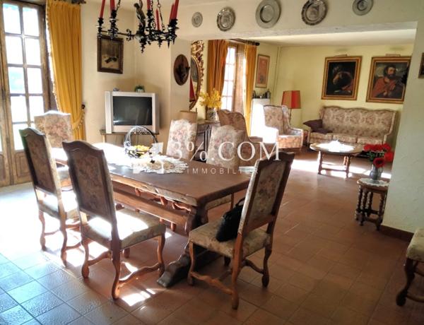 Maison 6 pièce(s) 4 chambre(s) 245 m²